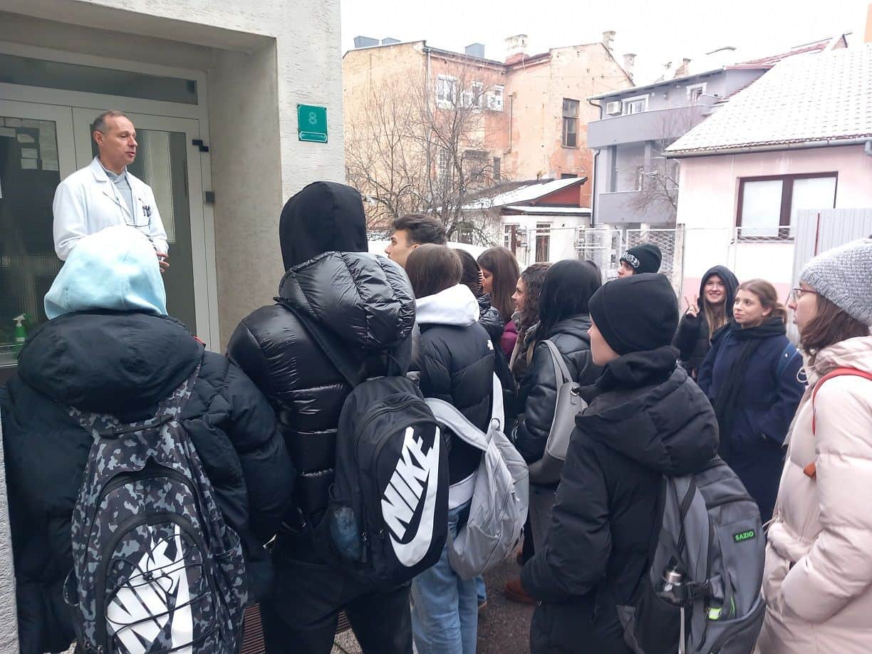 Posjeta Laboratoriju za kontrolu kvaliteta vode | Treća gimnazija Sarajevo