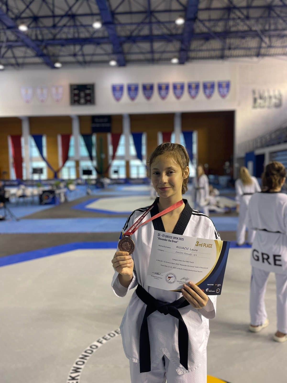 Brončana medalja o vratu Laure Kujačić na Green open 2025 | Treća gimnazija Sarajevo
