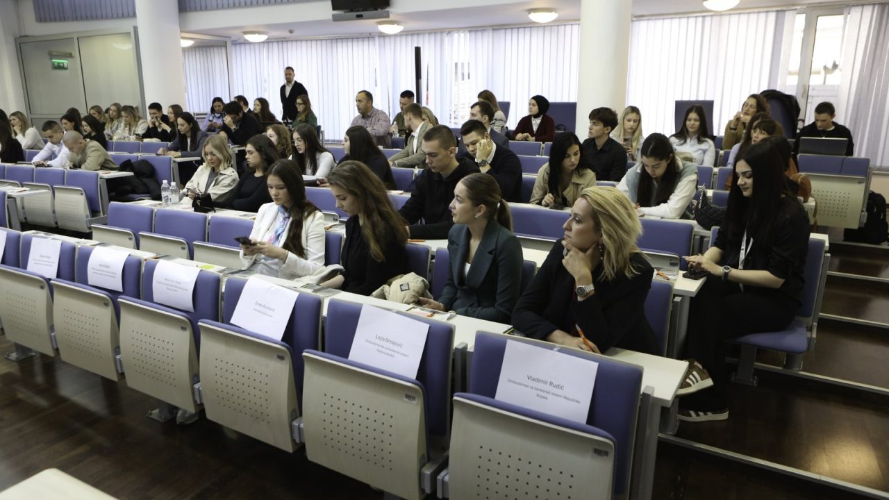 0-02-05-a830d73c647e8d40ee3607bd409d9c861cc7962b4c25c23cf14466d05a02c143_20a759d29b42a351